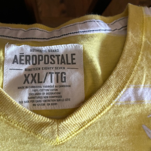 AéRopostale, V-neck shirt, yellow, and white striped size XXL - Picture 2 of 3